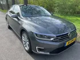 Volkswagen Passat thumbnail 16