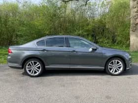 Volkswagen Passat thumbnail 3