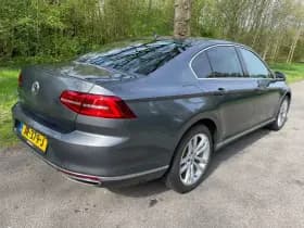 Volkswagen Passat thumbnail 4