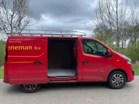 Opel Vivaro thumbnail 5