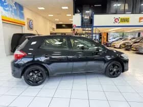 Toyota Auris thumbnail 15