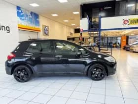 Toyota Auris thumbnail 16