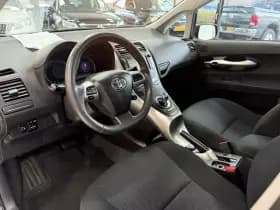 Toyota Auris thumbnail 26