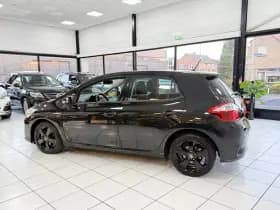 Toyota Auris thumbnail 10