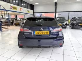 Lexus CT thumbnail 12