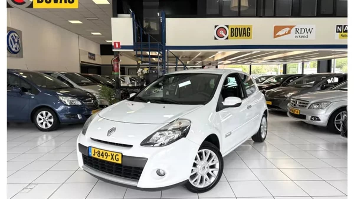 Renault Clio — foto 1