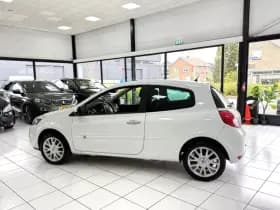 Renault Clio thumbnail 11