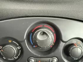 Renault Clio thumbnail 26