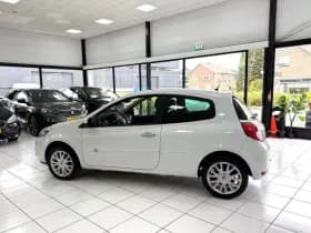 Renault Clio thumbnail 10