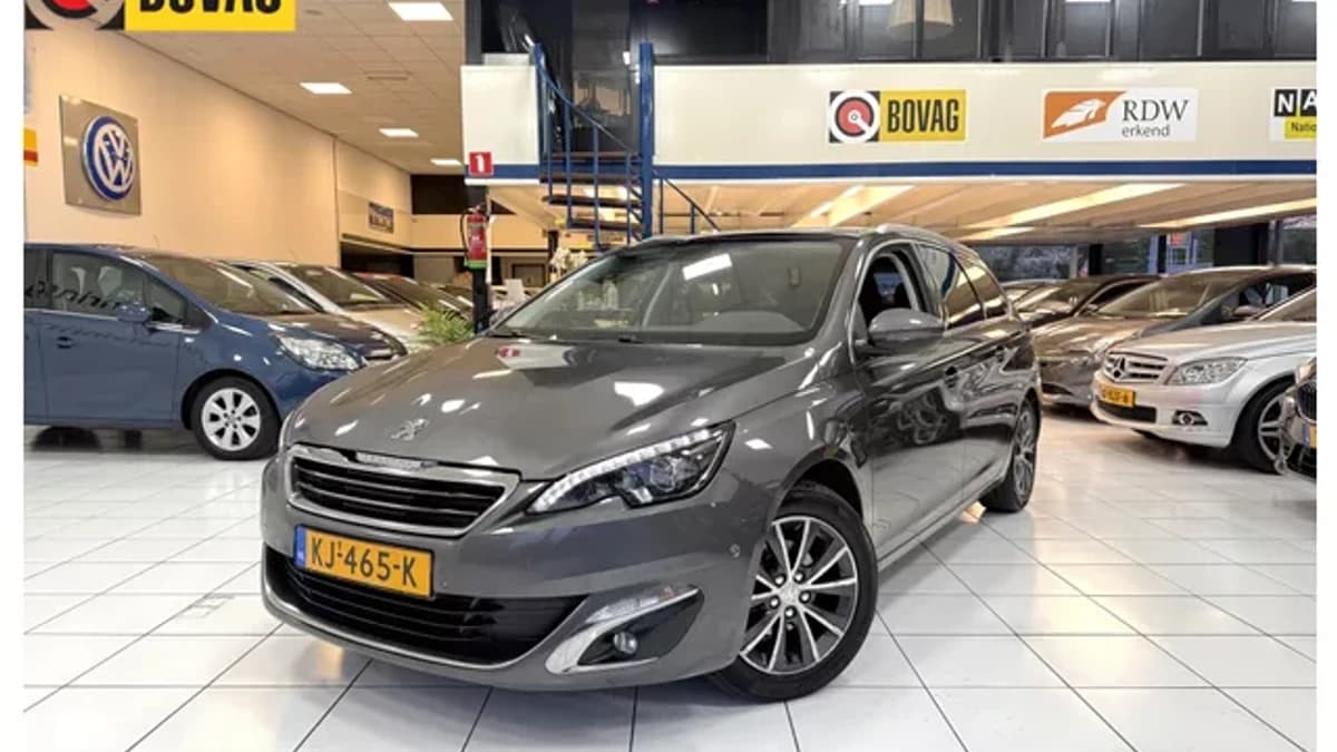 Peugeot 308 — foto 1