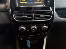 Renault Clio thumbnail 19