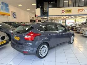 Ford Focus thumbnail 16