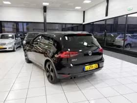 Volkswagen Golf thumbnail 11