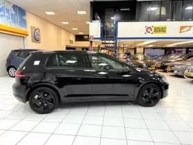 Volkswagen Golf thumbnail 15