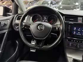 Volkswagen Golf thumbnail 24