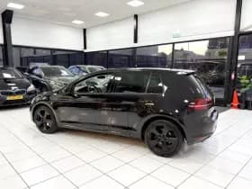 Volkswagen Golf thumbnail 10