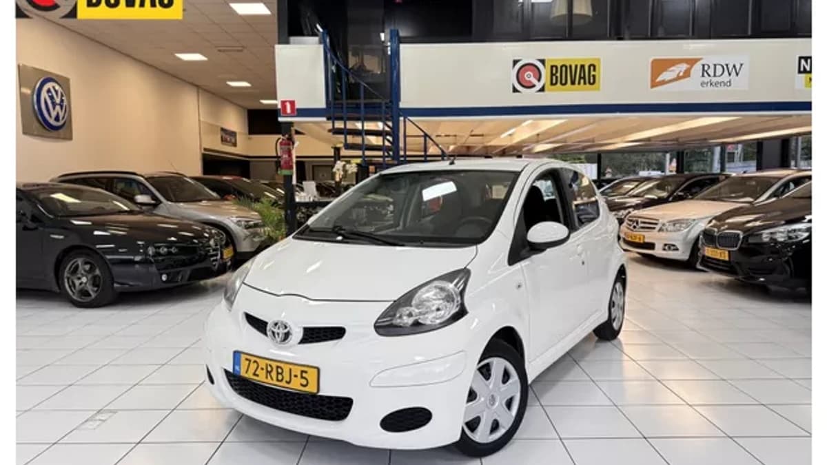 Toyota Aygo — foto 1