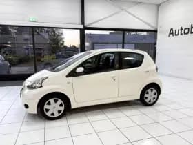 Toyota Aygo thumbnail 12