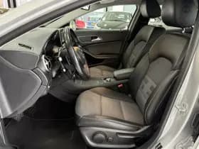 Mercedes-Benz GLA thumbnail 27