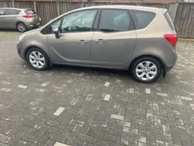 Opel Meriva thumbnail 2
