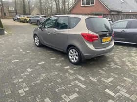 Opel Meriva thumbnail 3