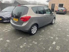 Opel Meriva thumbnail 4