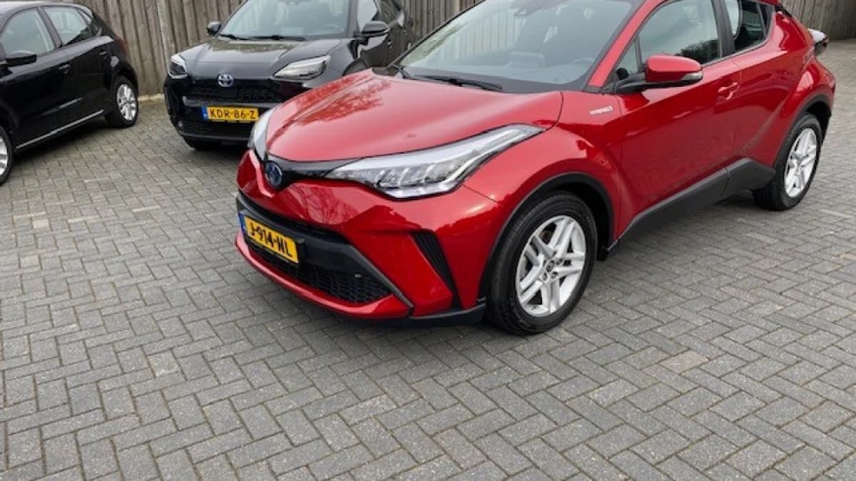 Toyota C-HR — foto 1