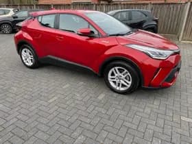 Toyota C-HR thumbnail 5