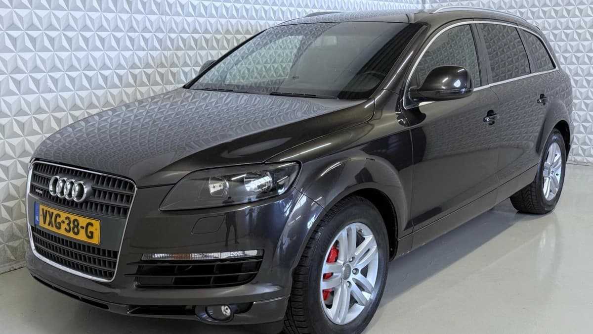 Audi Q7 — foto 1