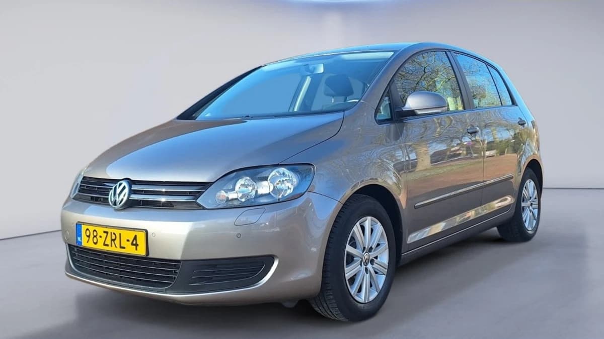 Volkswagen Golf — foto 1