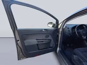 Volkswagen Golf thumbnail 6