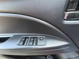 Mitsubishi Space Star thumbnail 19