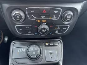 Jeep Compass thumbnail 13