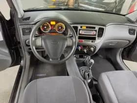 Kia Rio thumbnail 14