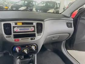 Kia Rio thumbnail 16