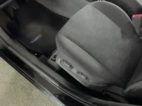 Kia Rio thumbnail 18