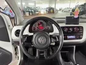 Volkswagen Up! thumbnail 16