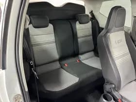 Volkswagen Up! thumbnail 21