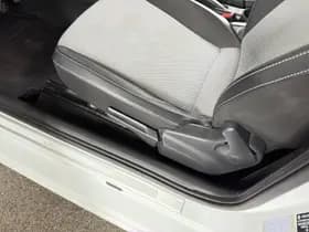 Volkswagen Up! thumbnail 22