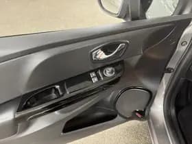 Renault Clio thumbnail 14