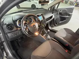 Renault Clio thumbnail 17