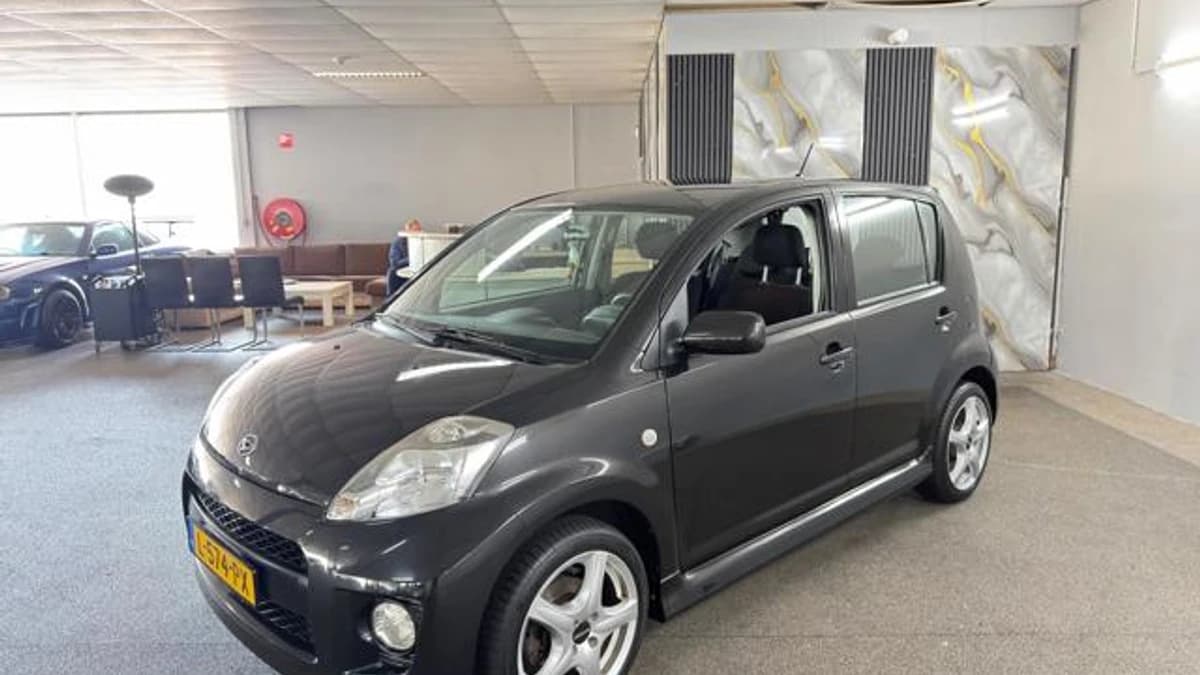 Daihatsu Sirion 2 — foto 1