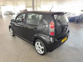 Daihatsu Sirion 2 thumbnail 7