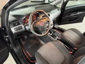 Fiat Punto thumbnail 16