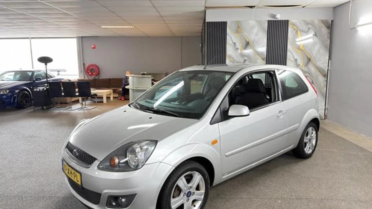 Ford Fiesta — foto 1