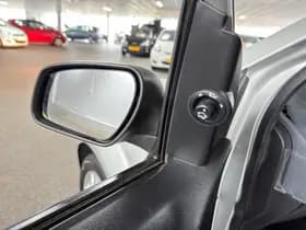 Ford Fiesta thumbnail 12