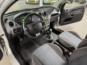 Ford Fiesta thumbnail 15