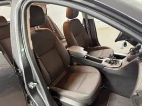 Opel Insignia Sports Tourer thumbnail 25