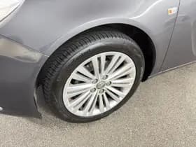 Opel Insignia Sports Tourer thumbnail 10