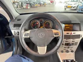 Opel Astra thumbnail 14